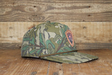 Load image into Gallery viewer, FEATHER PATCH HAT- GREENLEAF